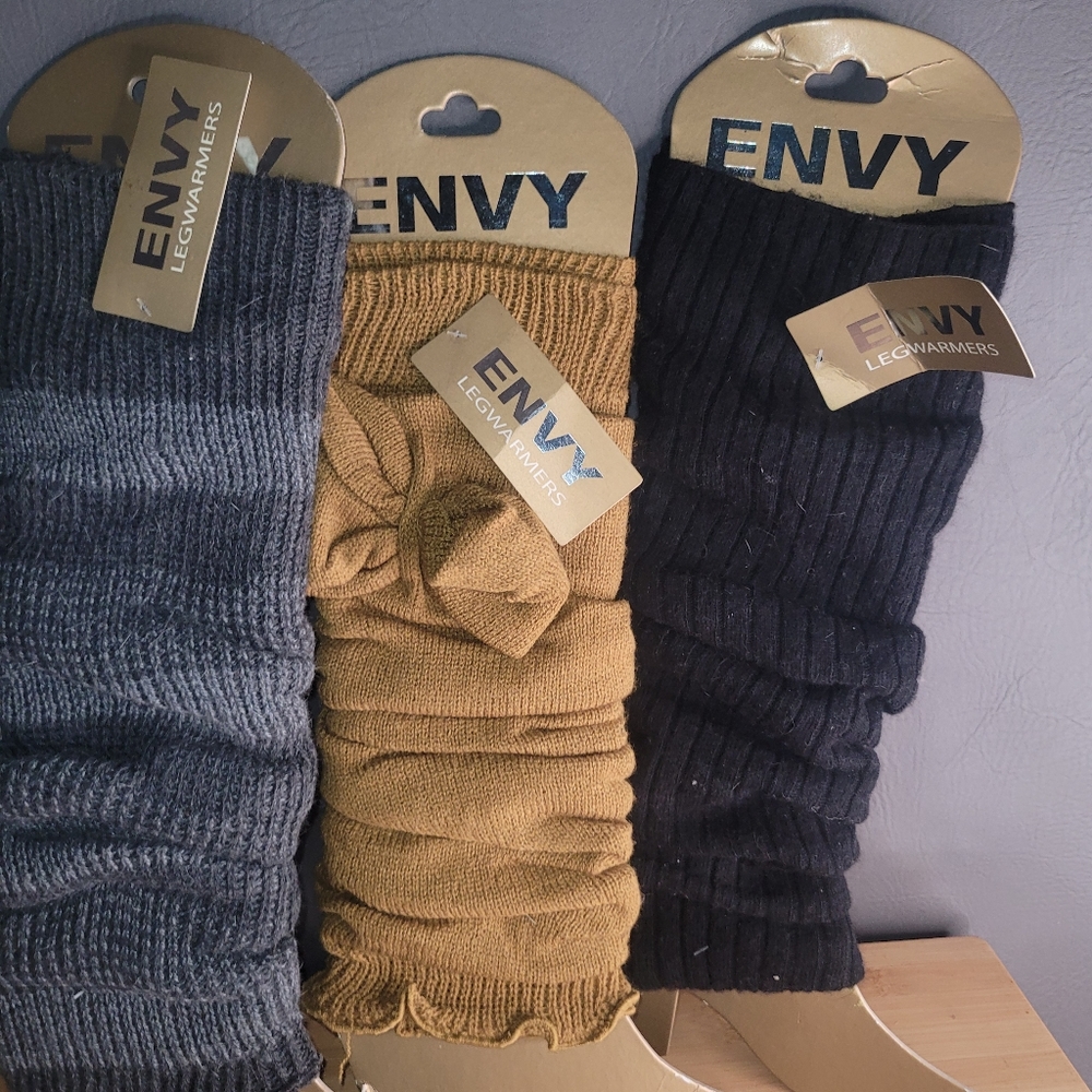 Envy onsize leg warmers all 3 grey gold black
